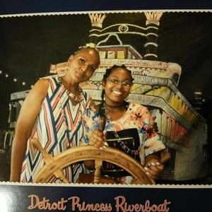 Meet your Posher, Tameko